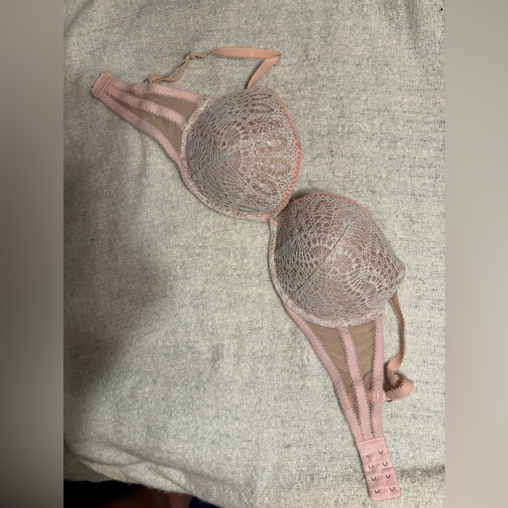 Victoria's Secret Pink Lace Push-Up Bra